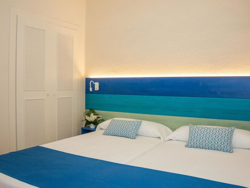 Hovima La Pinta Beachfront Family