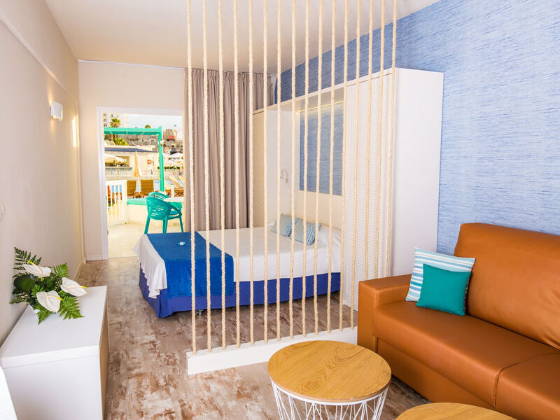 Hovima La Pinta Beachfront Family