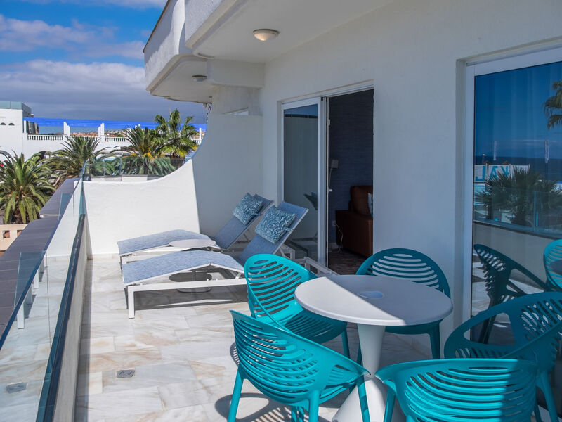 Hovima La Pinta Beachfront Family