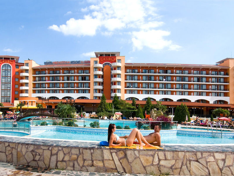 Hrisantema, Hotel