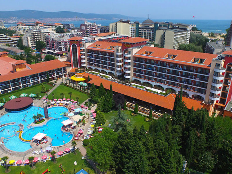 Hrisantema, Hotel