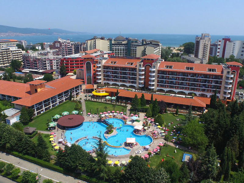 Hrisantema, Hotel