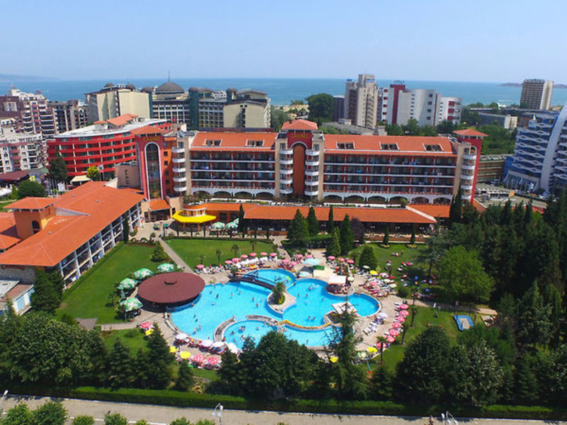 Hrisantema, Hotel