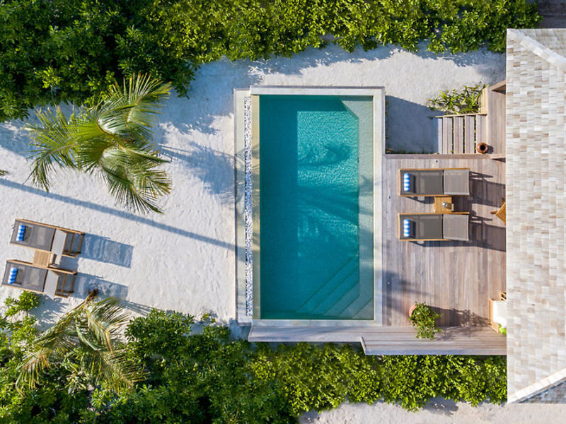 Hurawalhi Island Resort