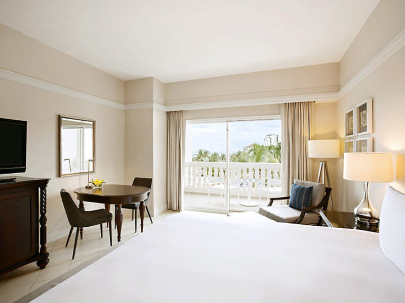 Hyatt Ziva Rose Hall