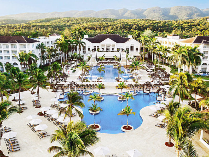 Hyatt Ziva Rose Hall