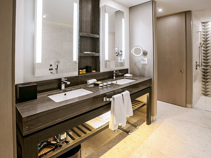 Hyatt Ziva Rose Hall