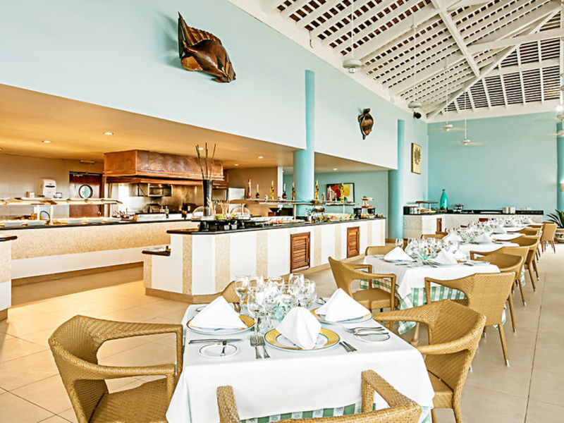 IBEROSTAR Rose Hall Beach