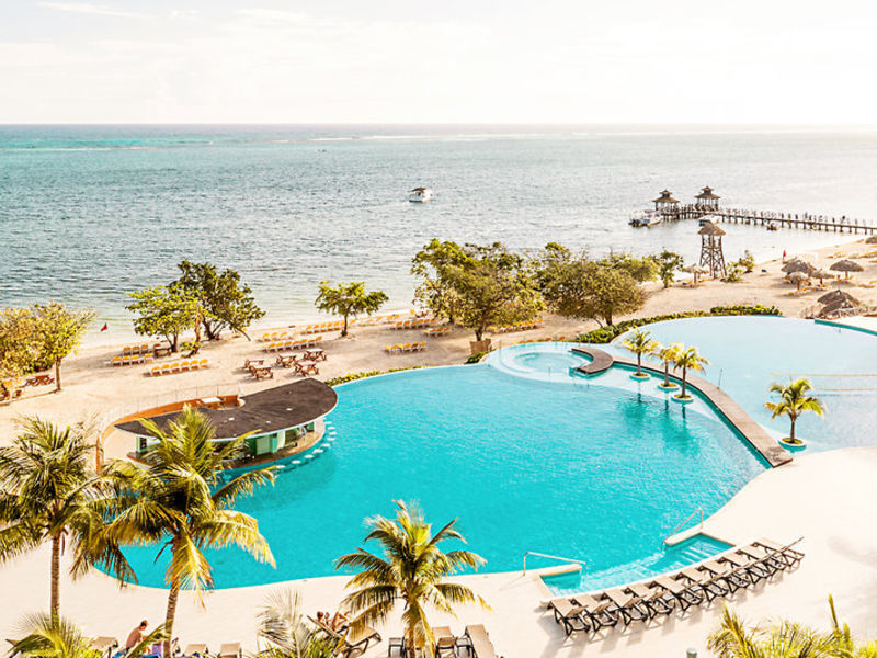 IBEROSTAR Rose Hall Beach