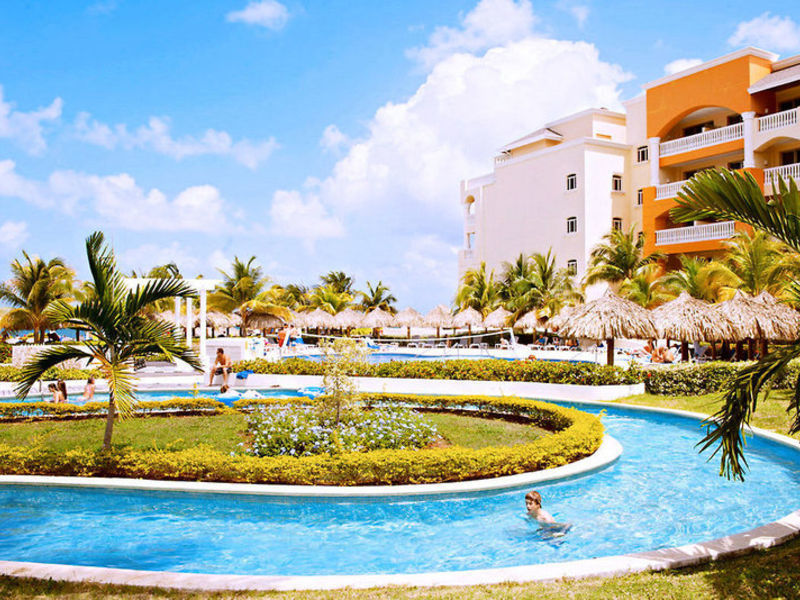 IBEROSTAR Rose Hall Suites