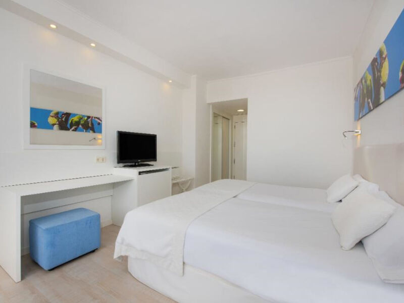 Iberostar Waves Bouganville Playa
