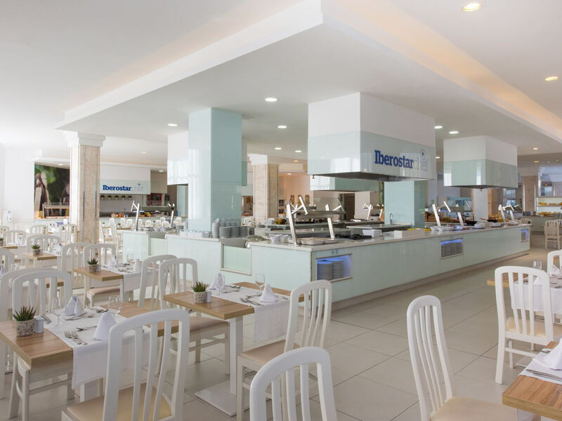 Iberostar Waves Bouganville Playa