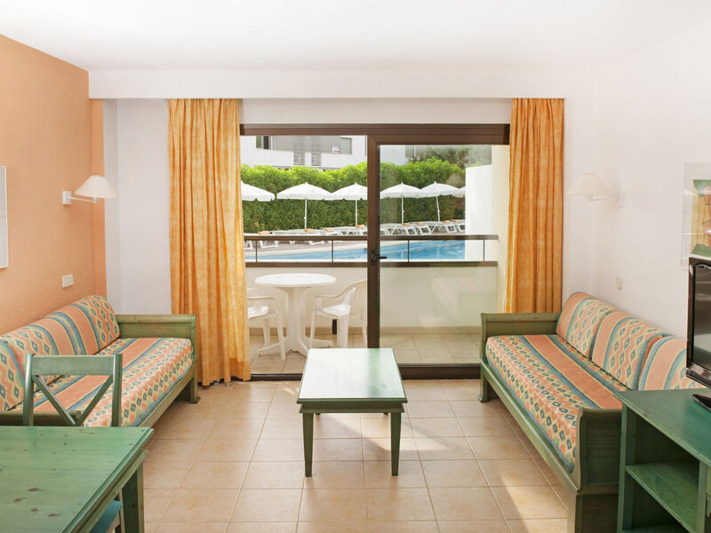 Iberostar Waves Ciudad Blanca
