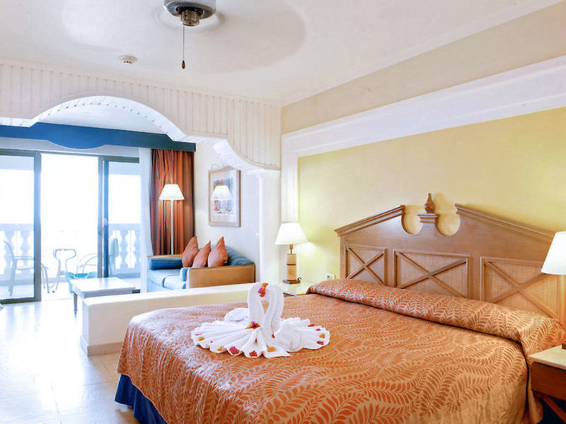 IBS Rose Hall Beach SP PACK
