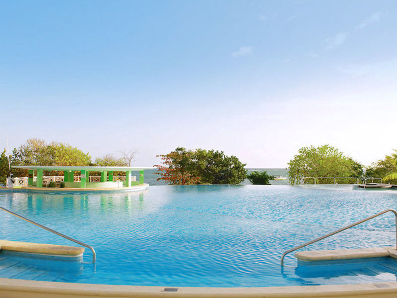 IBS Rose Hall Beach SP PACK