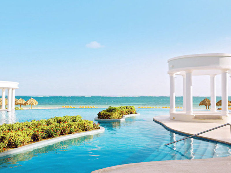 Ibs Rose Hall Suites Kombi
