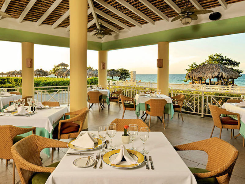 Ibs Rose Hall Suites Kombi