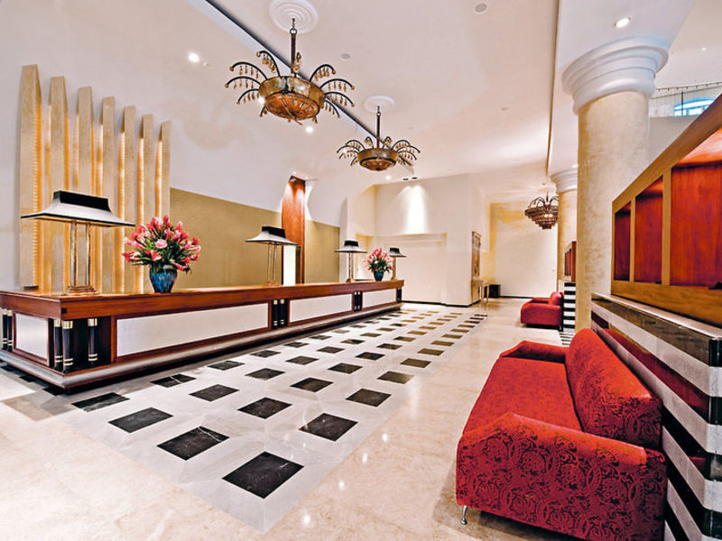 Ibs Rose Hall Suites Kombi