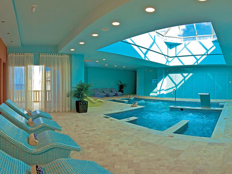 IBS Rose Hall Suites SP PACK