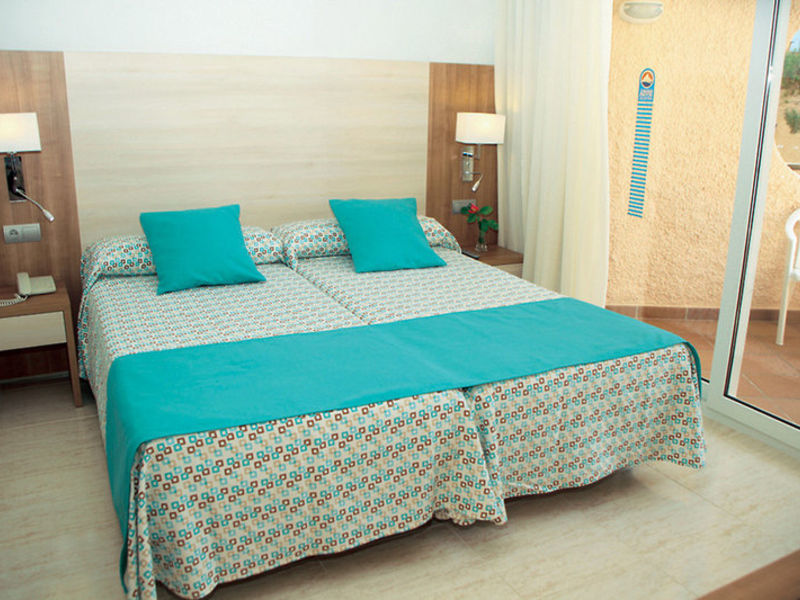 Invisa Club Cala Blanca