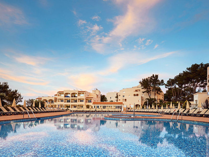 Invisa Club Cala Blanca