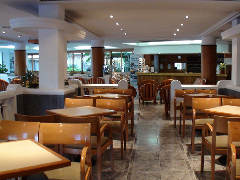 Invisa Hotel Es Pla