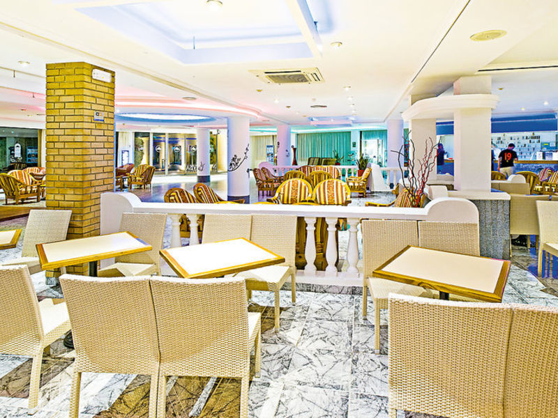 Invisa Hotel Es Pla