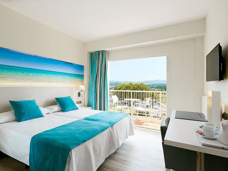 Invisa Hotel Es Pla