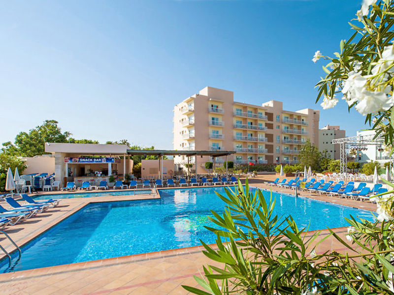 Invisa Hotel Es Pla