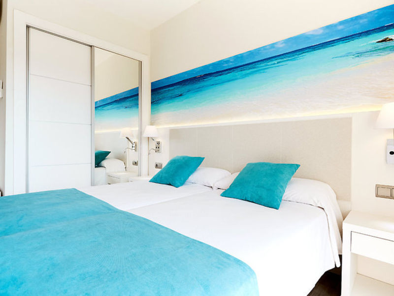 Invisa Hotel Es Pla