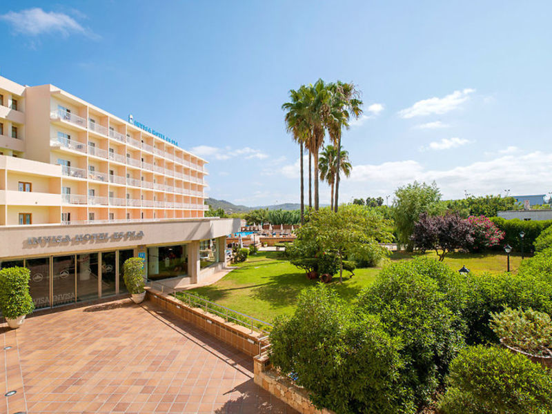 Invisa Hotel Es Pla