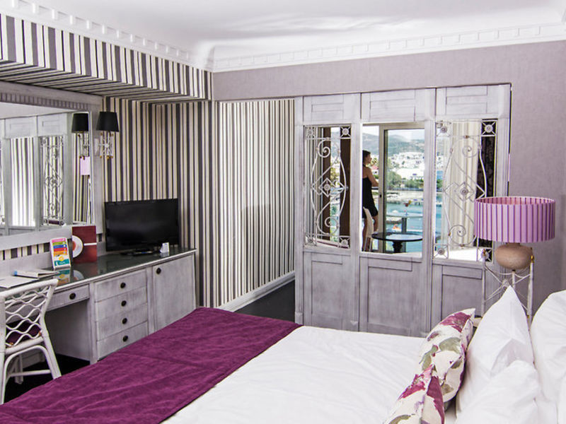 Isis Hotel & Spa