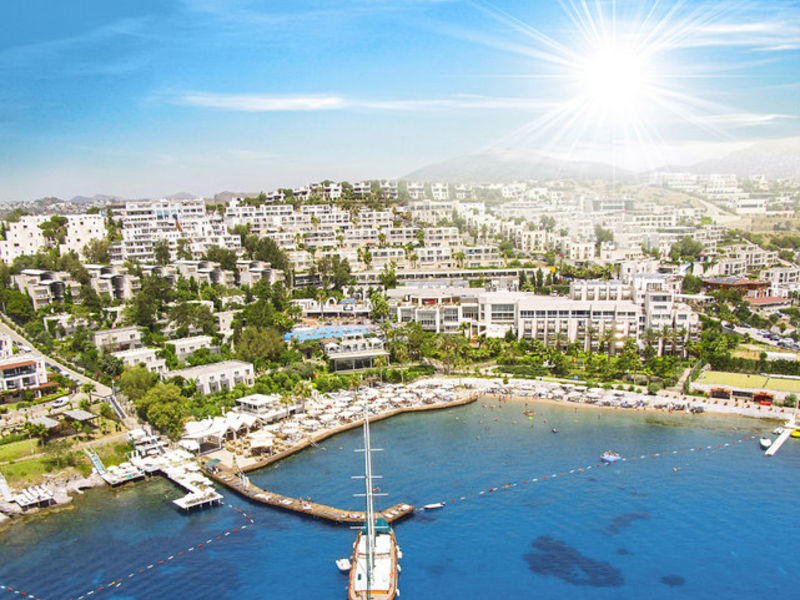 Isis Hotel & Spa
