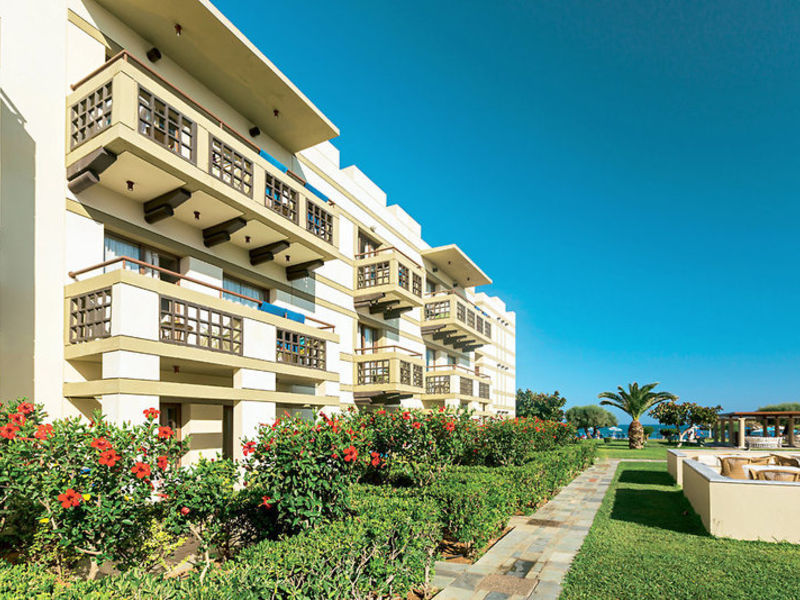 Iti Meli Palace