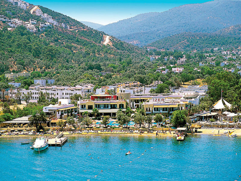 Izer Beach Club & Hotel