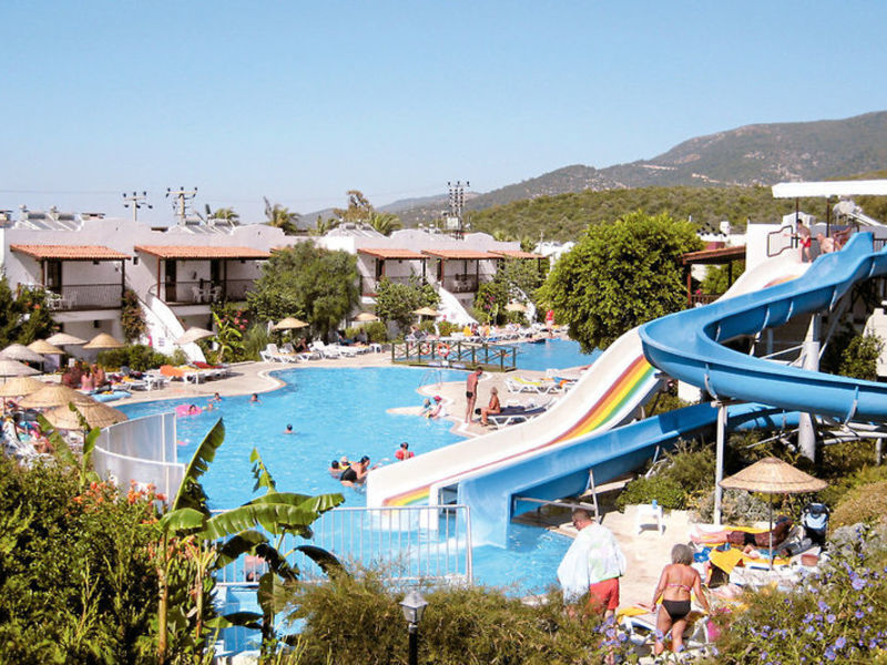 Izer Beach Club & Hotel