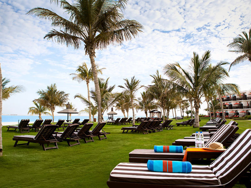 JA Palm Tree Court
