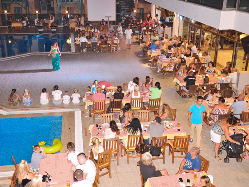 Jasmin Beach