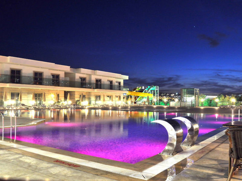 Jasmin Beach