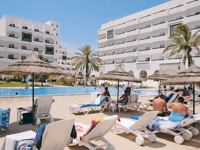 Jinene Beach