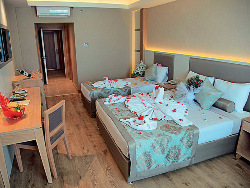 Kahya Resort & Aqua