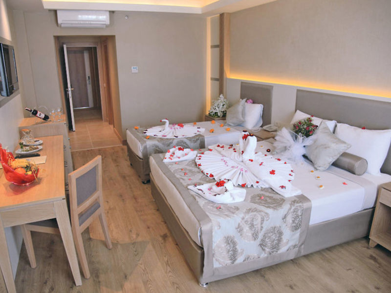 Kahya Resort & Aqua