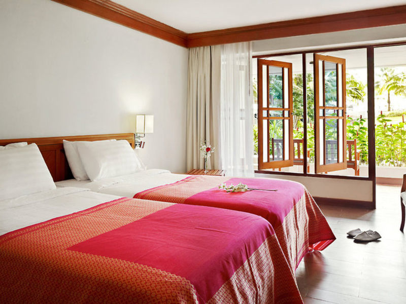 Kamala Beach Hotel