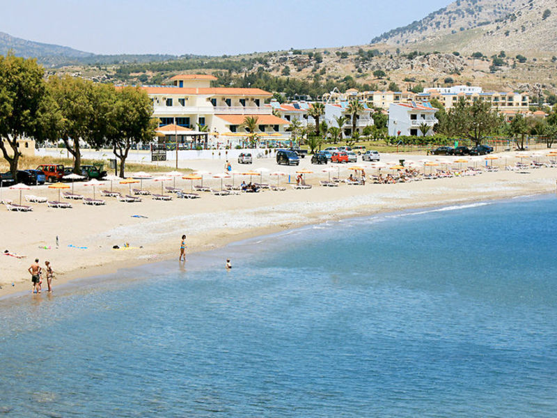 Kamari Beach