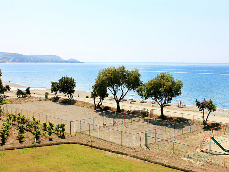 Kamari Beach