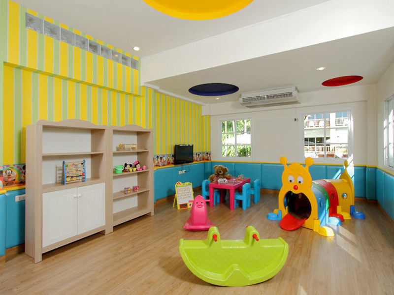 Kata Sea Breeze Resort