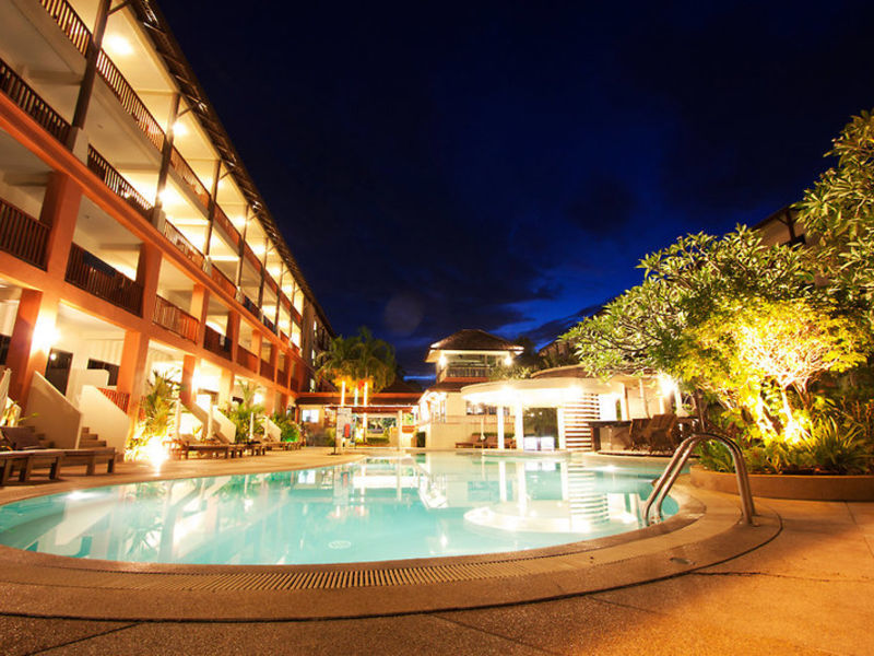 Kata Sea Breeze Resort