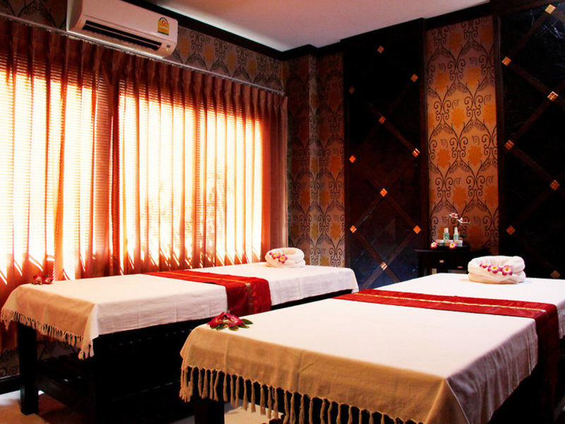 Kata Sea Breeze Resort