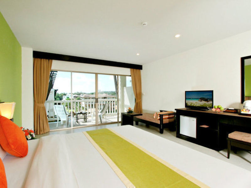 Kata Sea Breeze Resort