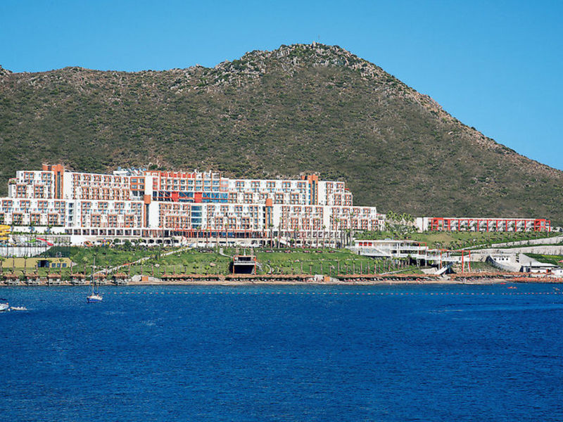 Kefaluka Resort